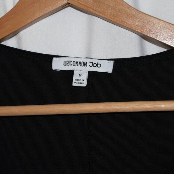 Uncommon Job Cropped Jacket Blazer Women Size Medium Black 5 button front - Picture 2 of 9